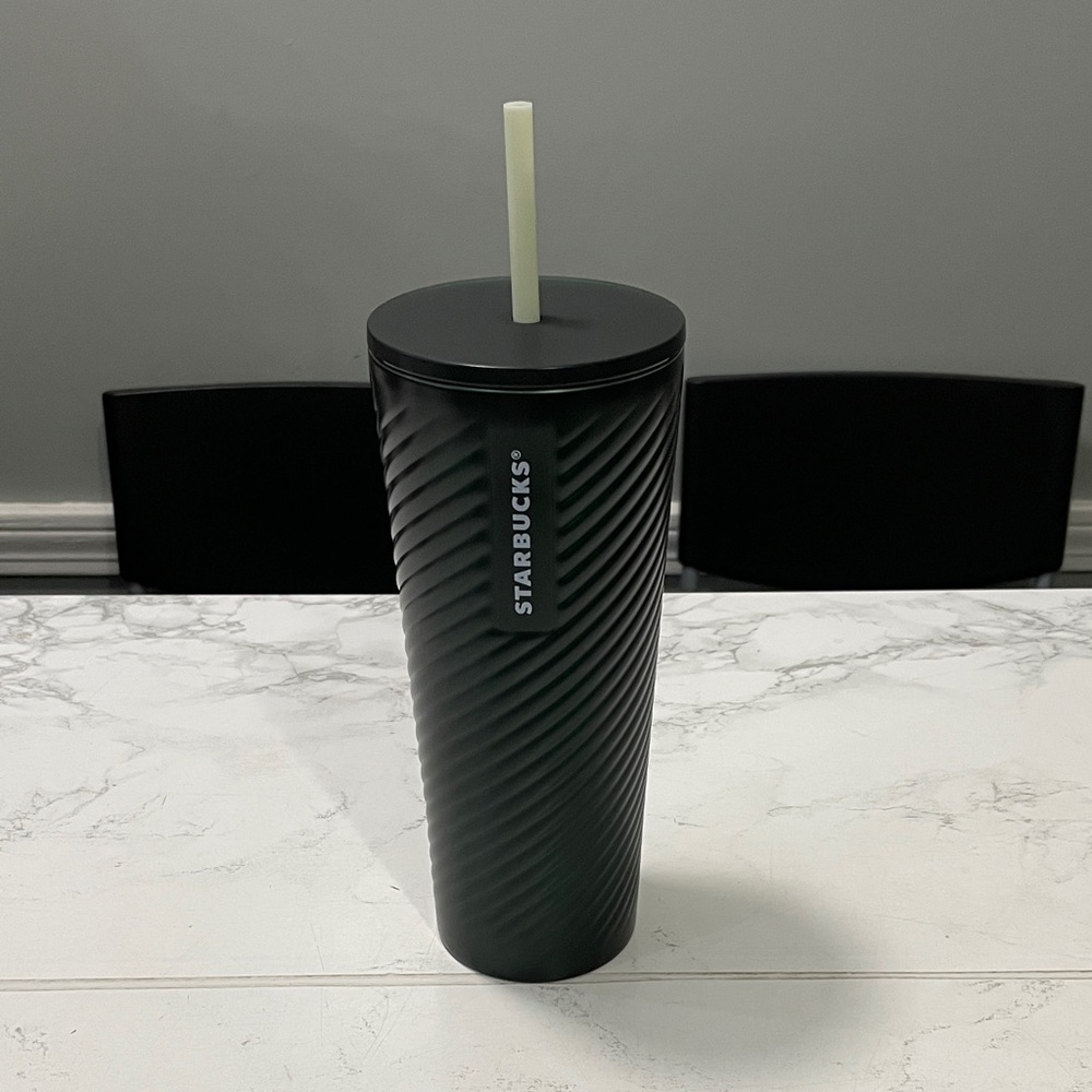 Starbucks 2022 Holiday Green Swirl Tumbler with Straw
